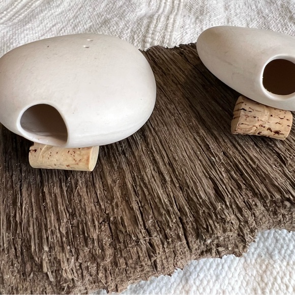 Salt and Pepper Shakers Pigeon Toe Ceramics Natural White Ceramic - Picture 9 of 9